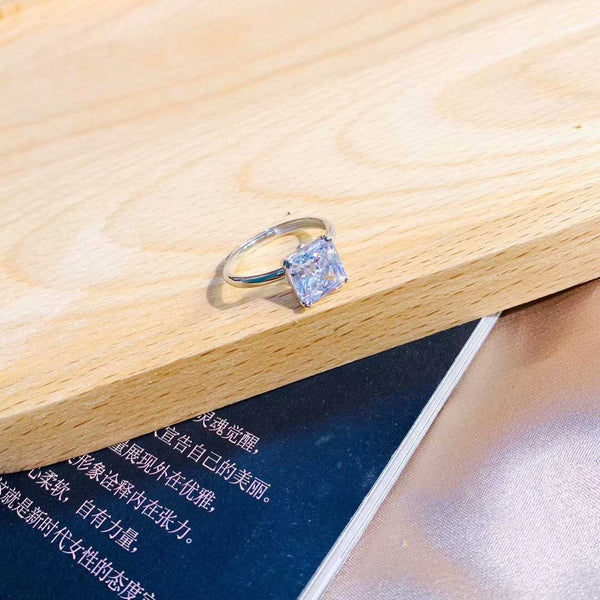 Big CZ solitaire four claws sterling silver engagement ring